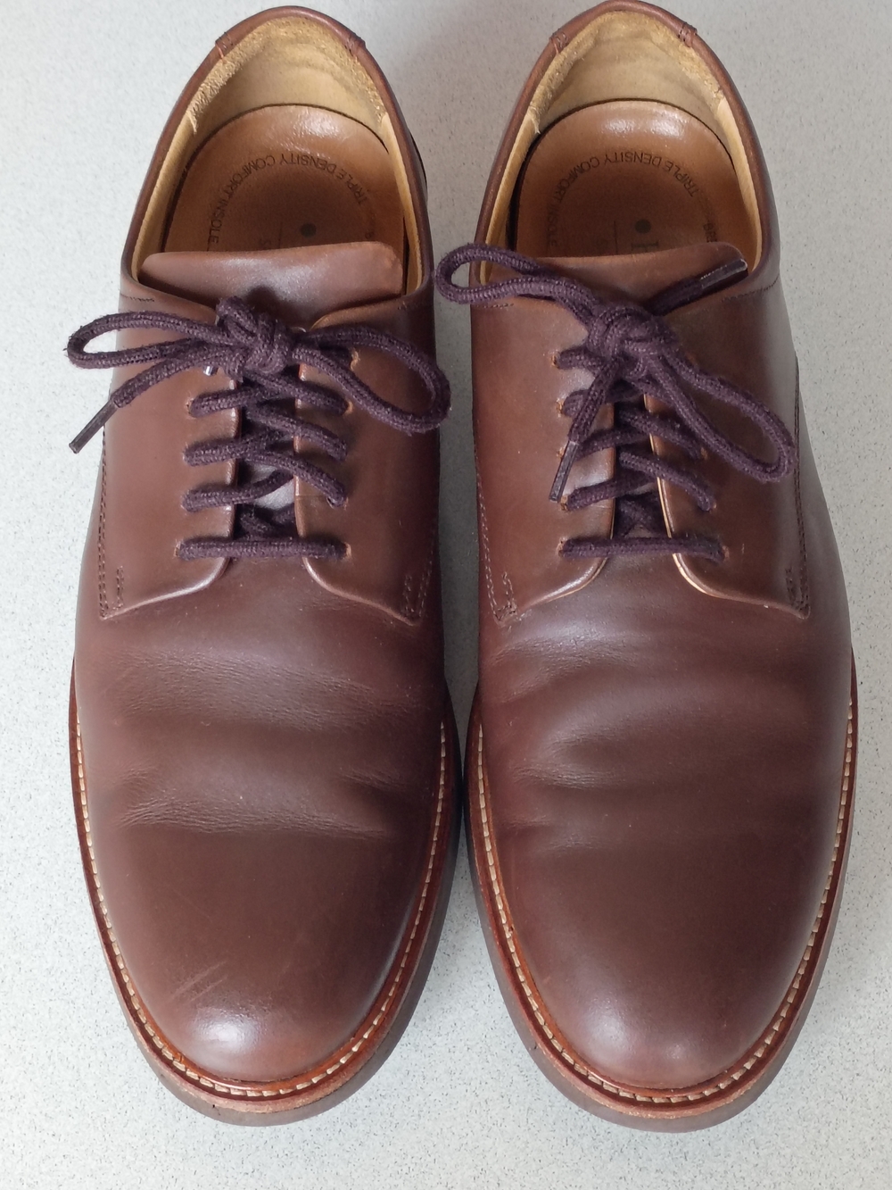 Men's 8.5 Tan Brown Leather Oxford Lace-Up Dress Shoe  - Classic Formal Comfort